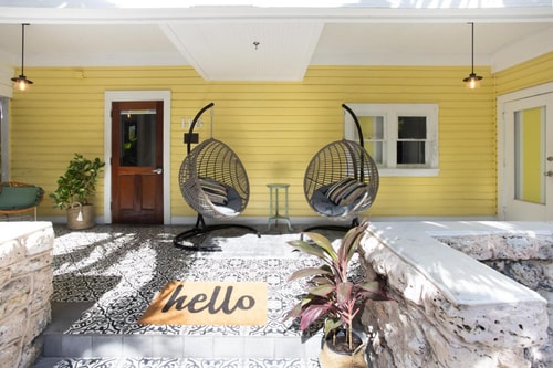 Standard Queen Room Near Jose Marti Park MIA 5 Luxury Bookings