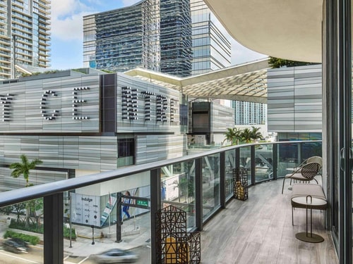 Lux King Room Near SLS LUX Brickell MIA 6 Luxury Bookings