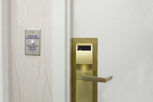 Deluxe King Room Near Bored Cuban MIA 2 Luxury Bookings