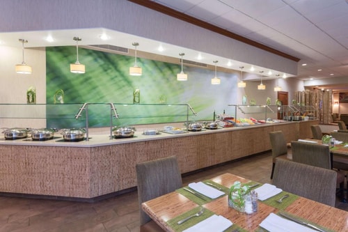 Deluxe King Room Near Bored Cuban MIA 7 Luxury Bookings