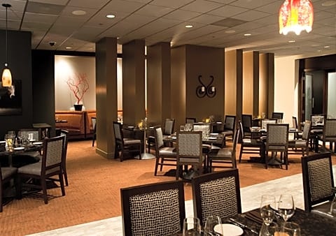 Klondike Standard Room Near Dunkin LAS 3 Luxury Bookings