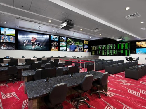 Klondike Standard Room Near Dunkin LAS 8 Luxury Bookings