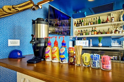 Fairway Queen Near The Empty Club LAS 10 Luxury Bookings