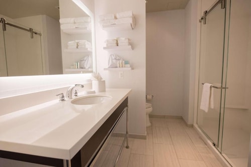 King or Twin Room Near Nationals Park WDC 5 Luxury Bookings