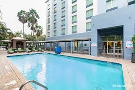 Standard room Near Univision  Newsport MIA 12 Luxury Bookings