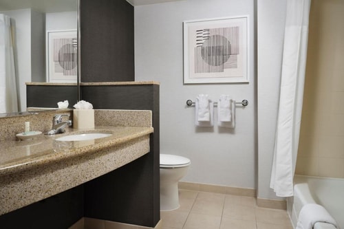 King Room Near Washington Canal Park WDC 8 Luxury Bookings