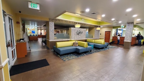 King Room Near Orlando Language School ORL 7 Luxury Bookings