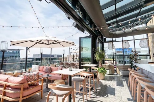 Guest Room Near Bloomberg Government WDC 11 Luxury Bookings