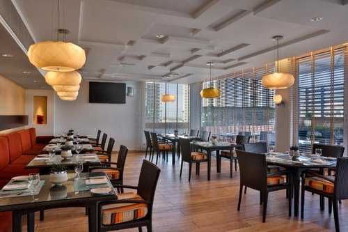Deluxe Room Near Carrefour Supermarket 7 Luxury Bookings