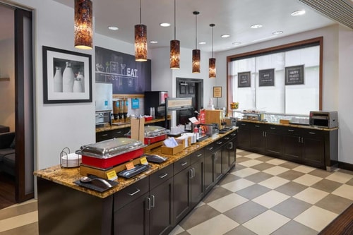 One Bedroom Suite Near Tropical Smoothie Cafe WDC 11 Luxury Bookings