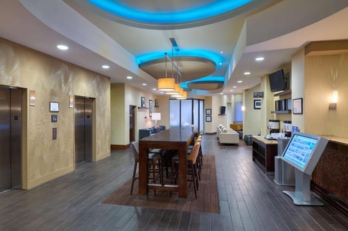 One Bedroom Suite Near Tropical Smoothie Cafe WDC 8 Luxury Bookings