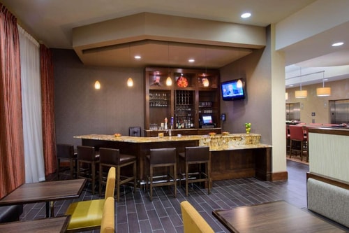 One Bedroom Suite Near Tropical Smoothie Cafe WDC 12 Luxury Bookings