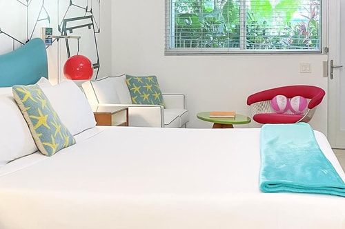 King Room Near NiDo Caffe Italian Restaurant MIA Luxury Bookings