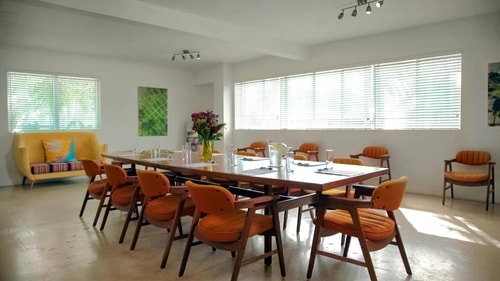 King Room Near NiDo Caffe Italian Restaurant MIA 9 Luxury Bookings