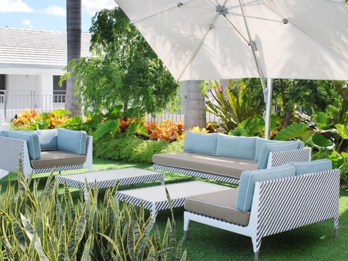 King Room Near NiDo Caffe Italian Restaurant MIA 10 Luxury Bookings