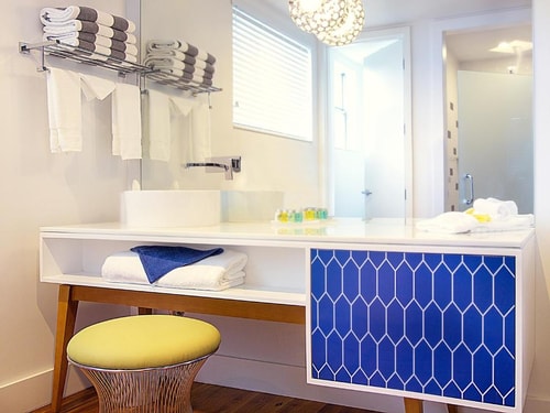 King Room Near NiDo Caffe Italian Restaurant MIA 8 Luxury Bookings