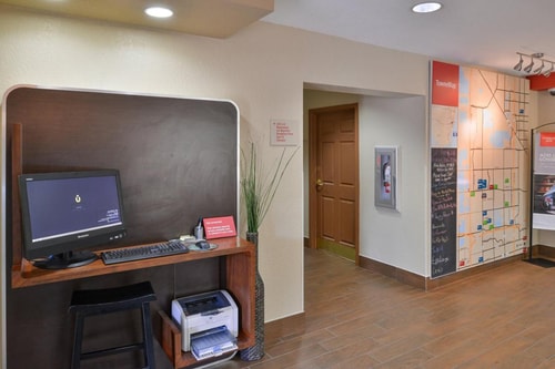 Queen Studio  Near Clover Systems LLC MIA 5 Luxury Bookings