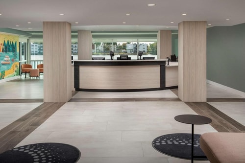 King Room Near Airpark Plaza MIA 4 Luxury Bookings