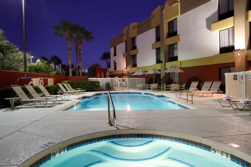 Executive King Room Near Doctors Center LAS 13 Luxury Bookings