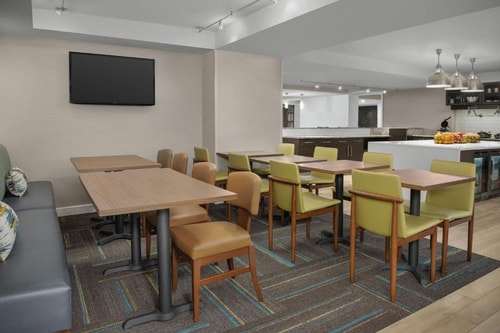 King Suite Near George Washington University WDC 10 Luxury Bookings