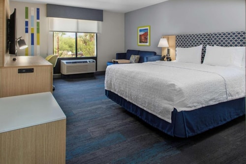 Executive King Room Near Doctors Center LAS 3 Luxury Bookings
