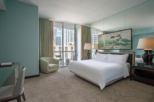Spectacular King Room Near Brickell Park MIAMI Luxury Bookings