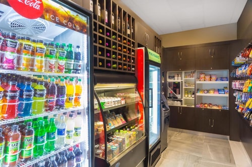 King Room Near BoxOn Logistics Software MIA 6 Luxury Bookings