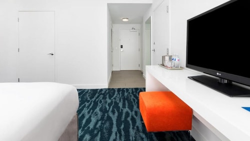 Trendy King Room Near Bayfront Park MIA 3 Luxury Bookings