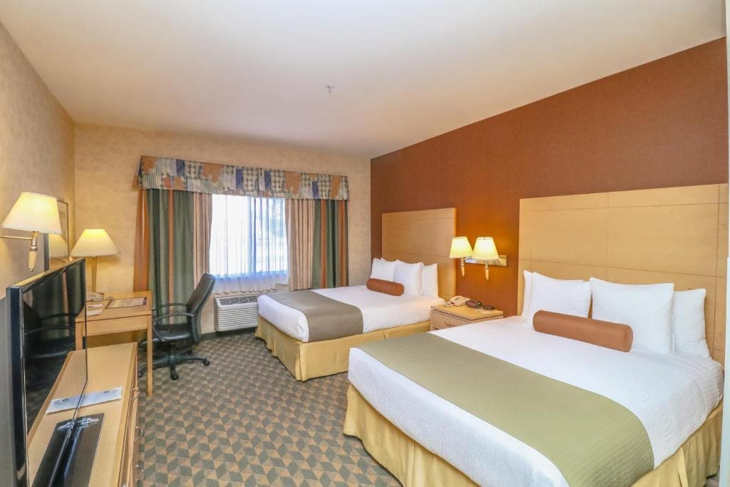 Queen Room Near Shadow Creek Golf Course LAS Luxury Bookings