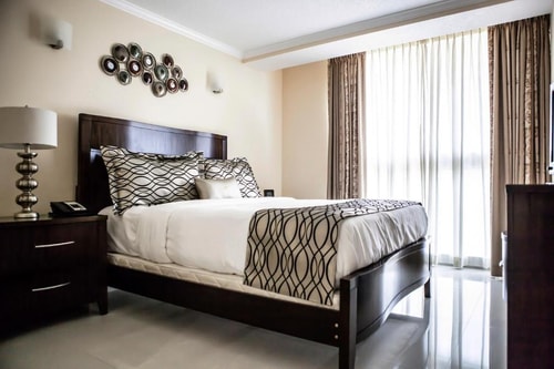 Superior Bedroom Suite Near Ingraham Park MIA Luxury Bookings