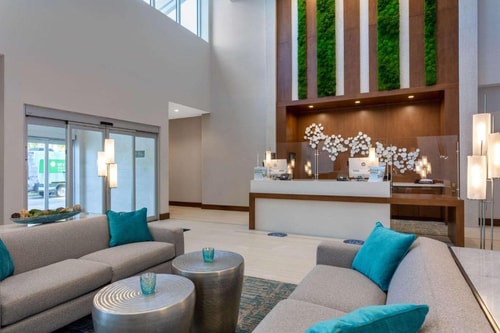 King Room Near Circle K MIA 12 Luxury Bookings