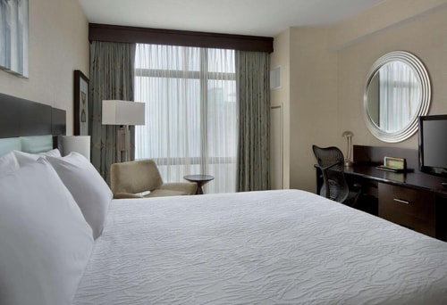 King Room Near US Department of Justice WDC 2 Luxury Bookings