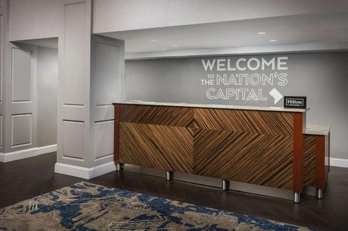 King Room Near PNC Bank WDC 4 Luxury Bookings