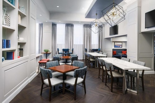 King Room Near PNC Bank WDC 9 Luxury Bookings