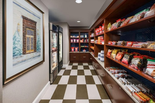 King Room Near PNC Bank WDC 10 Luxury Bookings