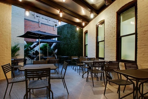 Loft Queen Near Shenkman Hall WDC 11 Luxury Bookings