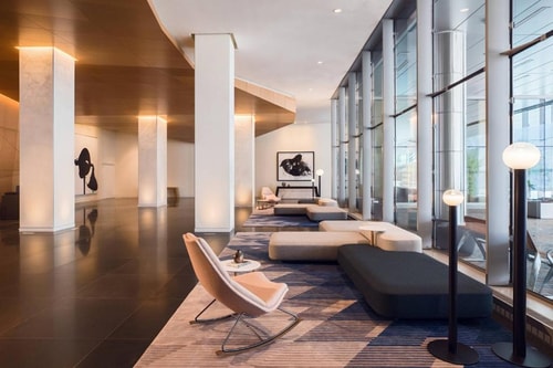 King Room Near Prairie District Park CHI 10 Luxury Bookings