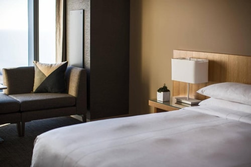 King Room Near Prairie District Park CHI 1 Luxury Bookings
