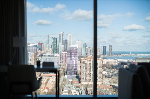 King Room Near Prairie District Park CHI 5 Luxury Bookings