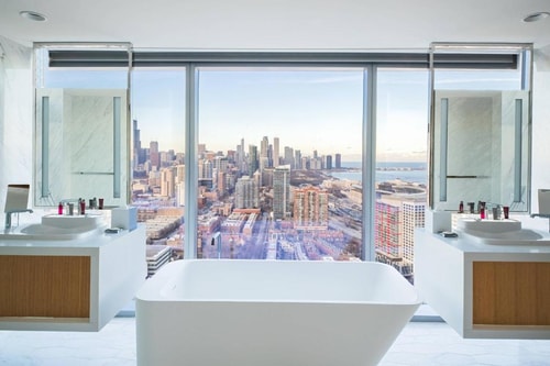 King Room Near Prairie District Park CHI 4 Luxury Bookings