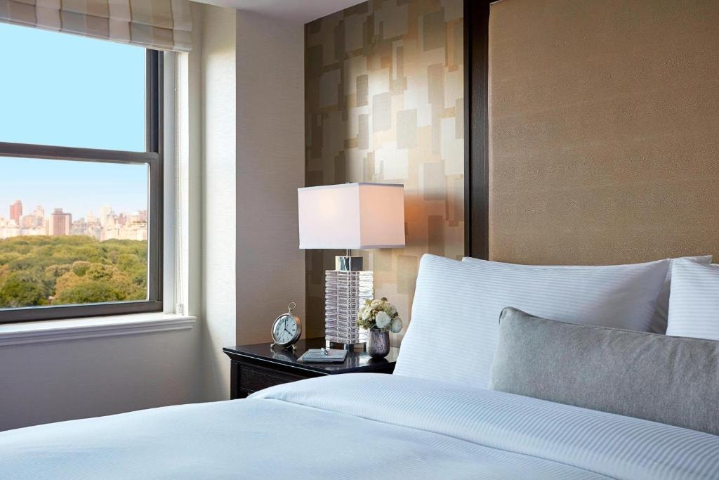 King Room Near Ride in Central Park NYCRide in Central Park NYC Luxury Bookings