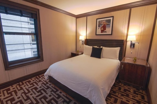 Queen Room Near The Red Flame NYC 1 Luxury Bookings
