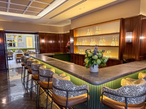 Queen Room Near The Red Flame NYC 6 Luxury Bookings