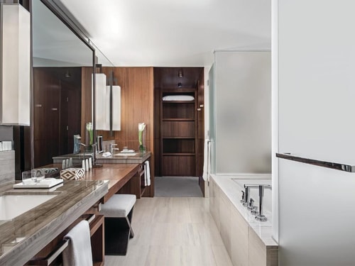Superior Room Near CHILI NYC 6 Luxury Bookings