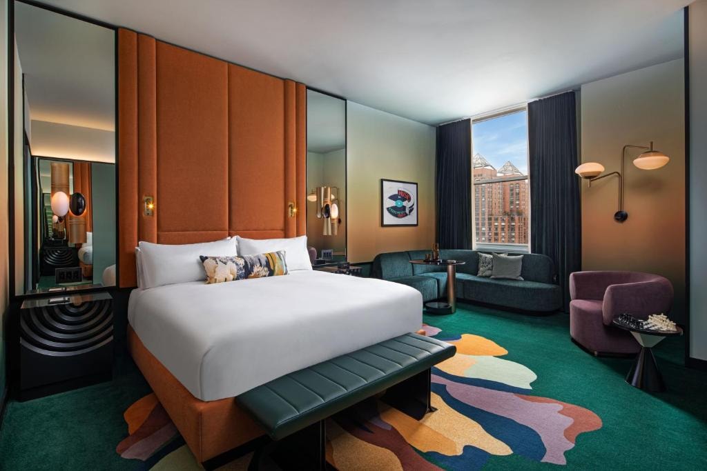 Guest Room Near Petco NYC Luxury Bookings