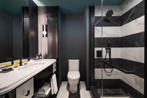 Guest Room Near Petco NYC 7 Luxury Bookings