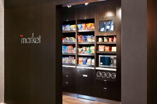 Guestroom King Near Palm Beach Tan LAS 11 Luxury Bookings