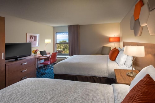 Guest Room Near Hughes Center LAS 2 Luxury Bookings