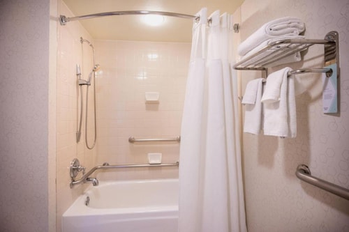Guest Room Near Hughes Center LAS 4 Luxury Bookings
