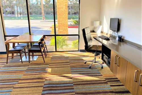 Guest Room Near Hughes Center LAS 11 Luxury Bookings